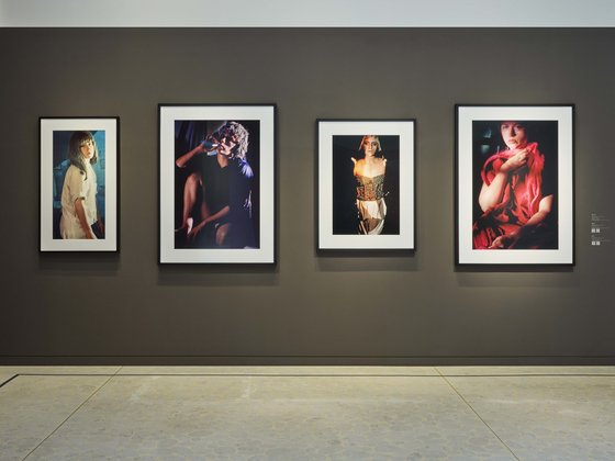 These four photographs by Cindy Sherman feature her as Hollywood actors [FONDATION LOUIS VUITTON PARIS, CINDY SHERMAN, METRO PICTURES]