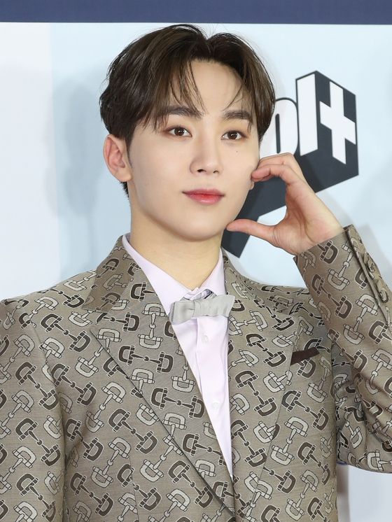 Seventeen S Seungkwan To Take Break From Activities Citing Health Concerns