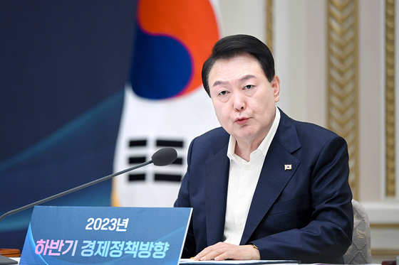President Yoon Suk Yeol speaks at an economic policy direction meeting at the Blue House Yeongbingwan in central Seoul Tuesday. [PRESIDENTIAL OFFICE]