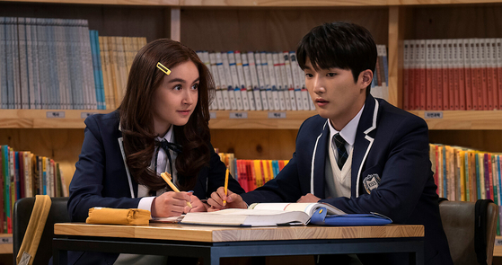 Played by actors Anna Cathcart and Choi Minyeong, Kitty and Dae's library scenes at the Korean Independent School of Seoul were shot at the National Library of Korea, Sejong. [NETFLIX] 