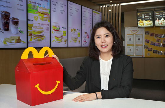 Kim Ki-won, the managing director of McDonald’s Korea, poses for a photo after an interview with the Korea JoongAng Daily at McDonald's Korean headquarters in Jongno District, central Seoul, on June 22. [PARK SANG-MOON]