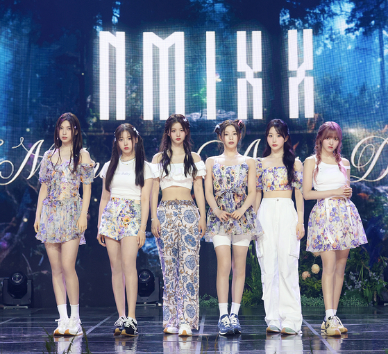 Girl group NMIXX [JYP ENTERTAINMENT]