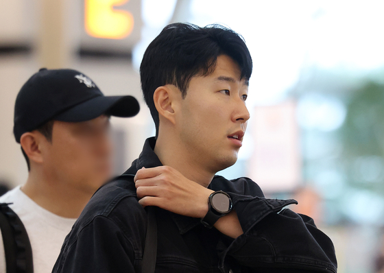 Son Heung-min was caught wearing what's speculated to be Samsung Electronics soon-to-release Galaxy Watch 6 at the Incheon International Airport on Friday morning. Samsung Electronics announced Son's appointment as the Galaxy brand's new ambassador in the afternoon. [YONHAP]