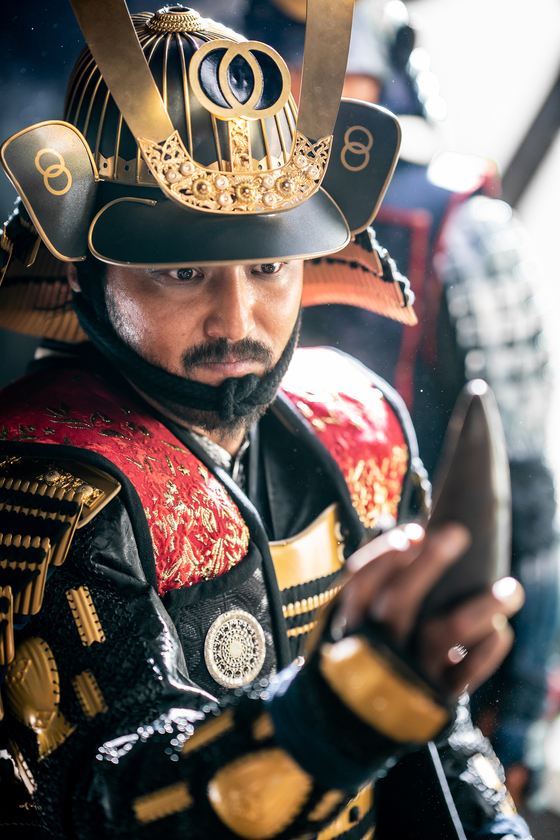 Actor Byun Yo-han as a Japanese general named Wakisaka Yasuharu who is defeated by general Yi Sun-shin (1545-1598) during the Hansan Battle of 1592 in historical drama ″Hansan: Rising Dragon″ [LOTTE ENTERTAINMENT]