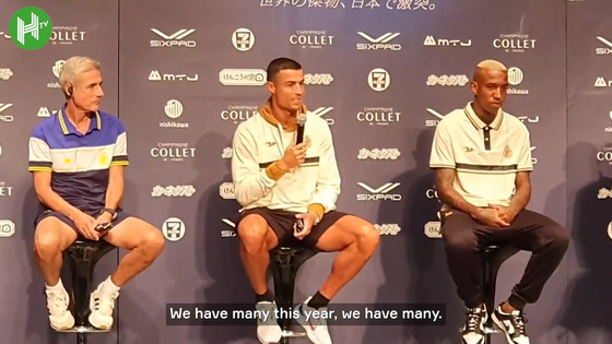 Cristiano Ronaldo, center, answers fans' questions during Al-Nassr's preseason tour in Japan. [ONE FOOTBALL]