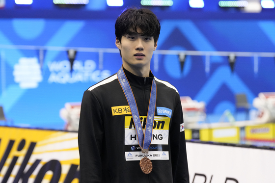 Hwang Sun-woo takes bronze in 200-meter freestyle at worlds