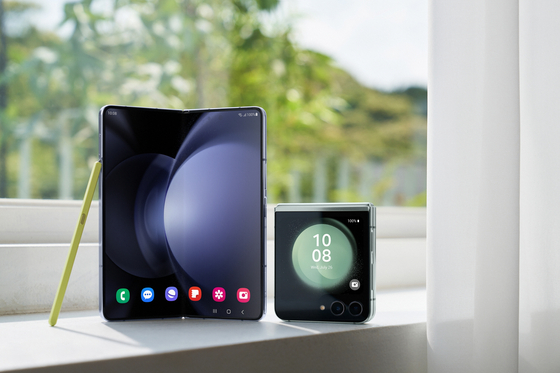 Samsung Electronics' Galaxy Z Fold 5, left, and Z Flip 5 are on display [SAMSUNG ELECTRONICS]