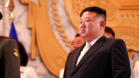 Footage broadcast by the North's state-controlled Korean Central Television on Friday afternoon showed leader Kim Jong-un crying at the military parade that took place the previous night. [YONHAP]