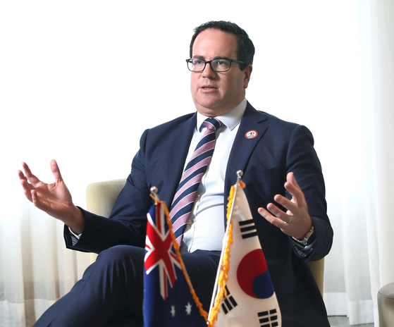 Australia’s Minister for Veterans' Affairs and Defense Personnel Matt Keogh speaks with the Korea JoongAng Daily in Seoul last Tuesday. [PARK SANG-MOON]