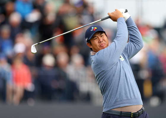 An Byeong-hun in action on the fourth hole during the first round of the Open Championship at Royal Liverpool Golf Club in Merseyside, England on July 20. [REUTERS/YONHAP] 