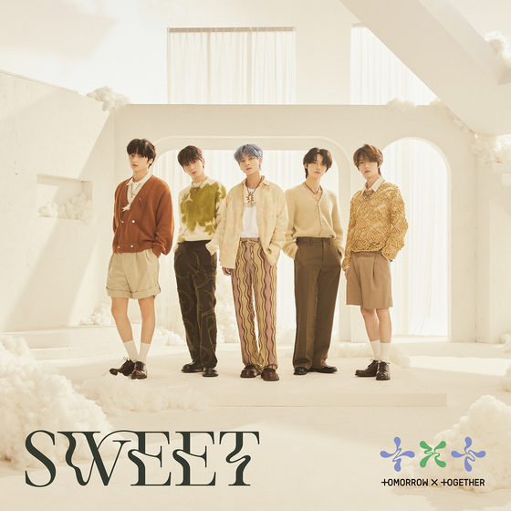 The album cover for Tomorrow X Together's ″Sweet″ [BIGHIT MUSIC]