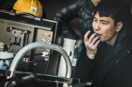 Jung Woo-sung served as director as well as acting the main lead in ″A Man of Reason″ [ACEMAKER MOVIEWORKS]