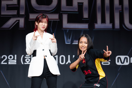 Dancers Aiki and Rie Hata, special judges of cable channel Mnet's upcoming dance competition show ″Street Woman Fighter 2″ [MNET]