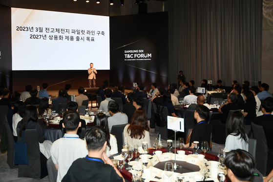 Students listen to Samsung SDI CEO speech at the Tech & Career Forum 2023. Around 200 Ph.D. students that have expertise in battery-related fields participated in the event held in Seoul on Friday. [SAMSUNG SDI]