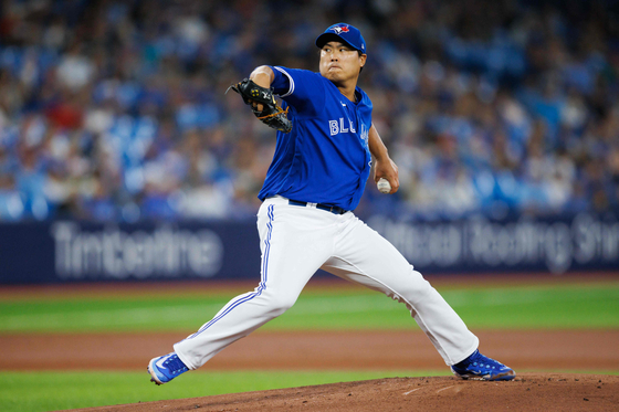 Ryu Hyun-jin of the Toronto Blue Jays pitches in the first inning of a game against the Cleveland Guardians at Rogers Centre in Toronto on Saturday.  [AFP/YONHAP]