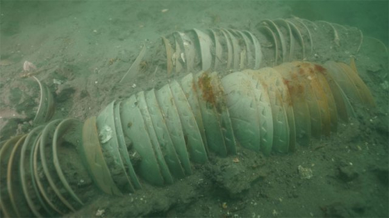 Celadons from Goryeo Dynasty burried under water near Gunsan, North Jeolla [NATIONAL RESEARCH INSTITUTE OF MARITIME CULTURAL HERITAGE] 