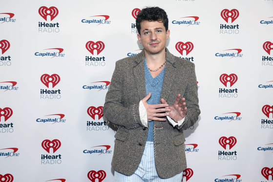 Recording artist Charlie Puth attends Z100's iHeartRadio Jingle Ball at Madison Square Garden on Dec. 9, 2022, in New York. [AP/YONHAP]
