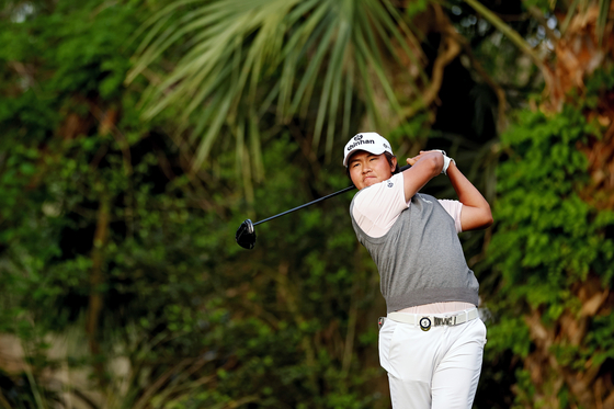 Kim Seong-hyeon hits his tee shot on the fifth hole during the second round of The Players Championship at Stadium Course at TPC Sawgrass on March 10 In Ponte Vedra Beach, Florida. [GETTY IMAGES] 