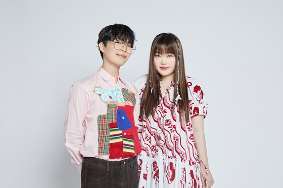 AKMU will hold its solo concert “AKMUTOPIA” in November, four years after the singer-songwriter duo's last solo concert. [YG ENTERTAINMENT]