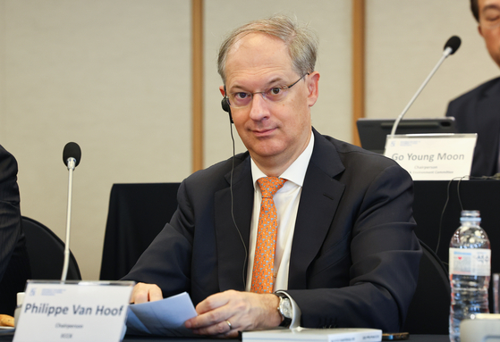 The European Chamber of Commerce in Korea (ECCK) Chairperson Philippe Van Hoof attends the press conference held on Thursday in central Seoul. [YONHAP] 