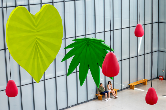 The installation piece “Imaginary Song” (2023) by Jung Yeon-doo is on display at the Museum of Modern and Contemporary Art (MMCA) Seoul for the "MMCA Hyundai Motor Series 2023" exhibition titled “One Hundred Years of Travels.″ [MMCA]