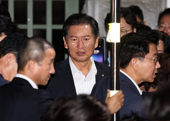 DP Rep. Jung Chang-rae at the Seoul Detention Center in Gyeonggi on Wednesday. [NEWS1]