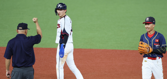 L’arbitrage est une préoccupation alors que la Corée bat Hong Kong 10-0 lors du premier match de baseball