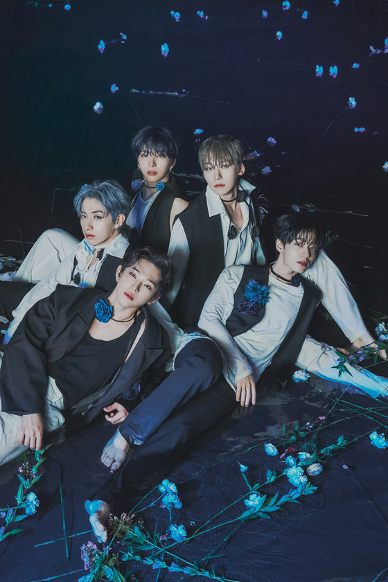 Boy band Oneus to release its 10th EP ″La Dolce Vita″ on Sept. 26 [RBW]