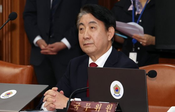 Lee Dong-kwan, the new chairman of the Korea Communications Commission (KCC) at a cabinet meeting held at Government Complex in central Seoul on Wednesday. [NEWS1]