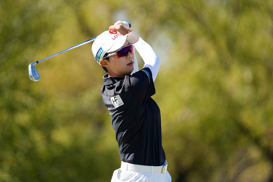 Korea's Kim Hyo-joo plays her shot from the 16th tee during the final round of The Ascendant LPGA benefiting Volunteers of America at Old American Golf Club in The Colony, Texas, on Sunday. [AFP/YONHAP] 