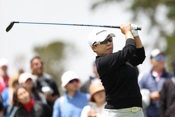 Shin Ji-yai plays her shot from the ninth tee during the final round of the U.S. Women's Open at Pebble Beach Golf Links in Pebble Beach, California on July 9.  [AFP/YONHAP]