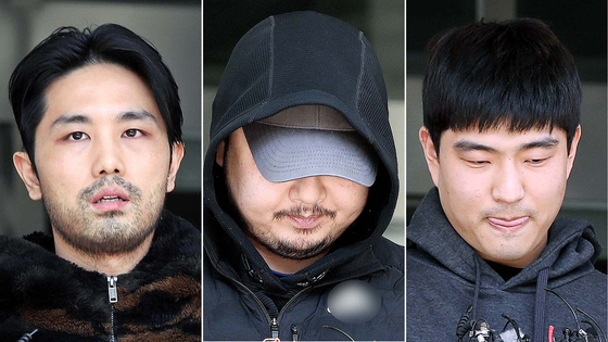 From left, Lee Kyeong-woo, Hwang Dae-han and Yeon Ji-ho, culprits sentenced by the Seoul Central District Court on Wednesday for kidnapping and murdering a woman in Gagnam District, southern Seoul, in March to try to steal her cryptocurrency. The photos were taken on April 9 in front of a police precinct in Gangnam before their cases were handed over from the police to prosecution. [NEWS1]