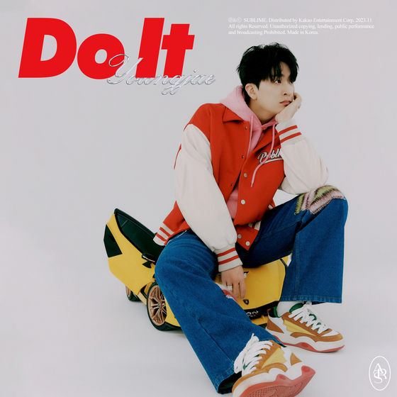GOT7's Youngjae released his first solo full-length album ″Do it″ on Monday [SUBLIME]