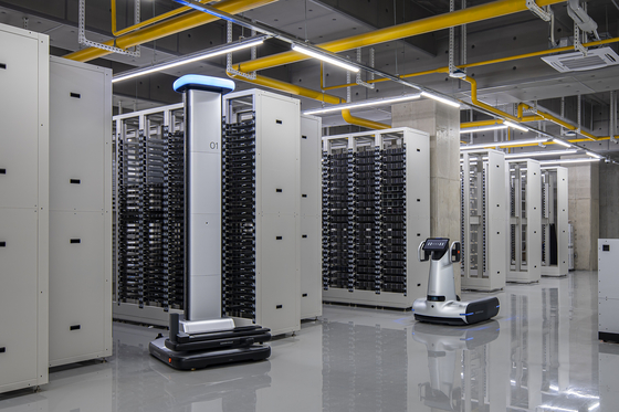 A GaRo and SeRo robot carry and manage servers at Naver's Gak Sejong, the largest data center in Korea [NAVER]