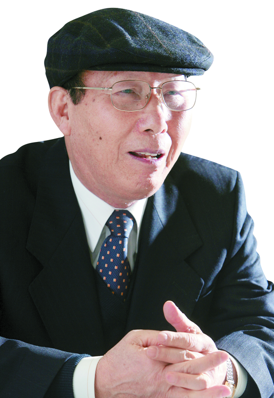 Former Korean ambassador to Somalia tells story of escape from