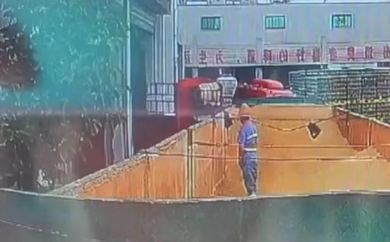 An image from the video in which a man urinates in a Tsingtao manufacturing facility China [SCREEN CAPTURE]