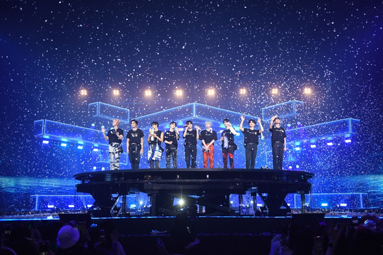 Boy band Cravity ended its world tour in Macao on Saturday. [STARSHIP ENTERTAINMENT]