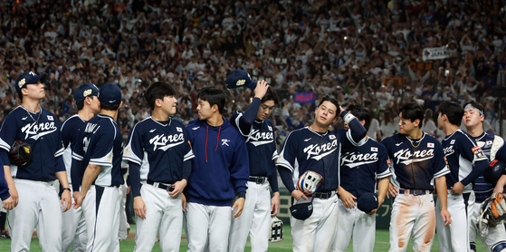 Korea finish second at Asian baseball tournament after extra-innings loss
