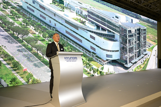 Hyundai Motor Group Executive Chair Euisun Chung speaks at the opening ceremony of the Hyundai Motor Group Global Innovation Center Singapore (HMGICS) on Tuesday. [HYUNDAI MOTOR] 