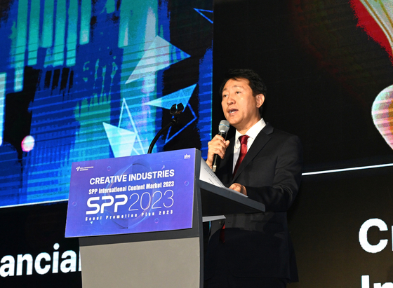 Seoul Mayor Oh Se-hoon on Wednesday speaks about the city government's grand vision to enhance the creative sectors during the SPP 2023, an annual event that offers networking opportunities for creative industry workers, held at Seoul Dragon City, central Seoul. [SEOUL METROPOLITAN GOVERNMENT] 