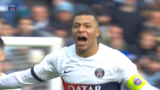 Paris Saint-Germain's Kylian Mbappe celebrates scoring a goal against Le Havre. [ONE FOOTBALL]