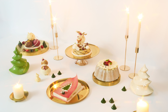 Holiday cakes and chocolate under the theme "Jardin d'Hiver" at Sofitel Ambassador Seoul in Songpa District, southern Seoul [SOFITEL AMBASSADOR SEOUL]