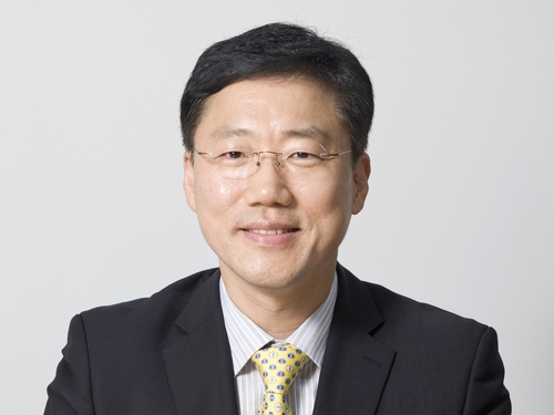 Ryu Kwon-ha, the new president of the Korea Adenauer Academic Exchange Association [KAVAKS]