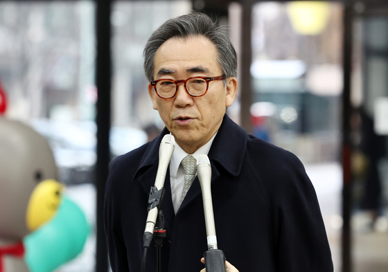 Foreign Minister nominee Cho Tae-yul speaks with the press in Seoul on Wednesday. [YONHAP] 