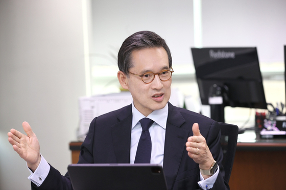 Kim Tae-hyung, the commissioner of Invest Korea, speaks during an interview with the Korea JoongAng Daily at his office in Yangjae-dong of Seocho District, southern Seoul. [INVEST KOREA]