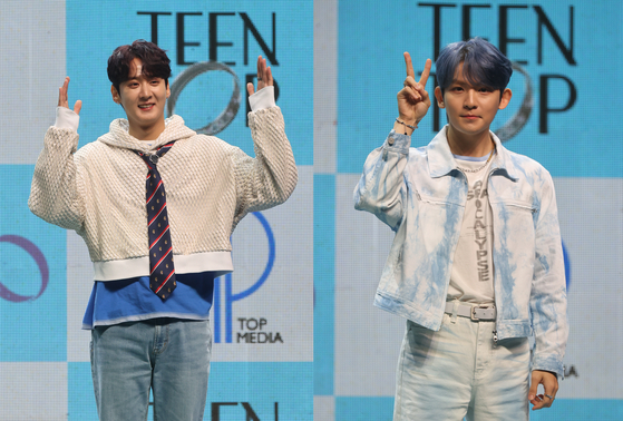 Teen Top's Chunji, left, and Ricky [YONHAP]