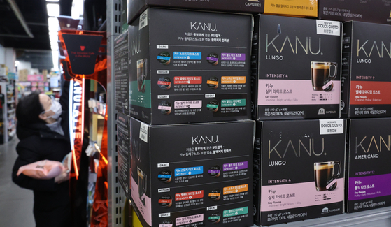 Coffee products are displayed at a supermarket in Seoul. [NEWS1]