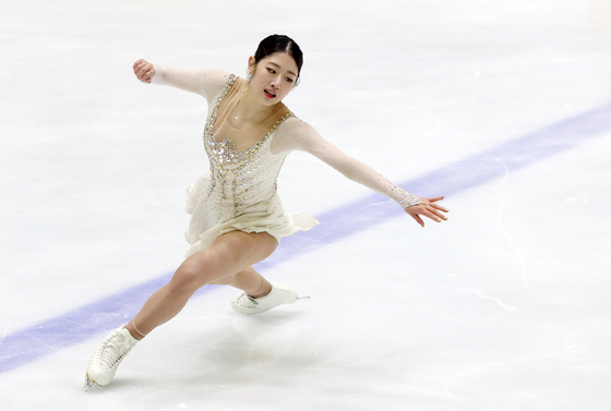 Lee Hae-in skates during the women's singles event at the 2023 Korean Figure Skating Championships at Uijeongbu Indoor Ice Rink in Uijeongbu, Gyeonggi on Jan. 8. [NEWS1]