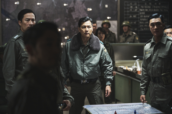 Actor Jung Woo-sung plays Lee Tae-shin in ″12.12: The Day,″ a film surrounding the Dec. 12 1979 military coup that ended the short period of democratization after former President Park Chung Hee’s assassination. [PLUS M ENTERTAINMENT]
