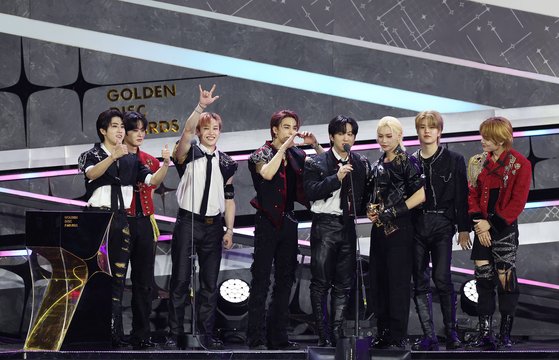 Boy band Stray Kids gives a speech after winning the Best Album of the Year award at the 38th Golden Disc Awards on Saturday at the Jakarta International Stadium (JIS) in Indonesia. [GOLDEN DISC AWARDS ORGANIZING COMMITTEE]